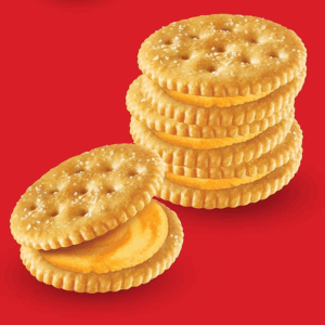 Galletas Ritz con relleno de queso